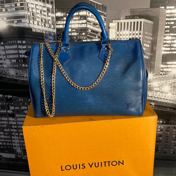 Louis Vuitton Handbags - Authentic 💙Louis Vuitton Epi Speedy 35